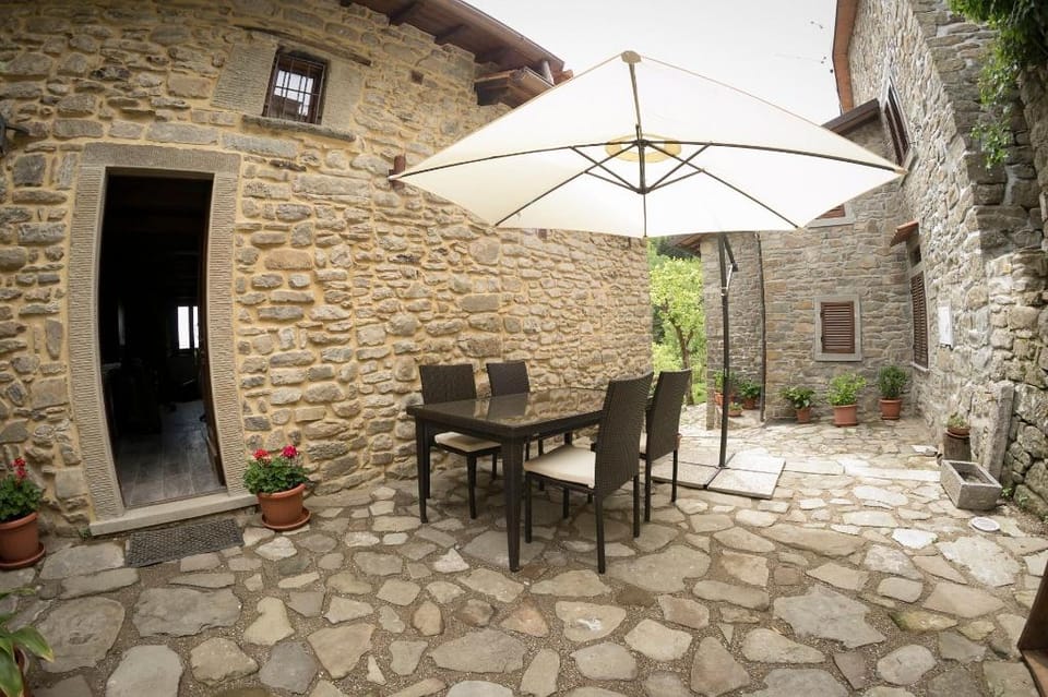 CIUCOLA Apartment in Tuscany