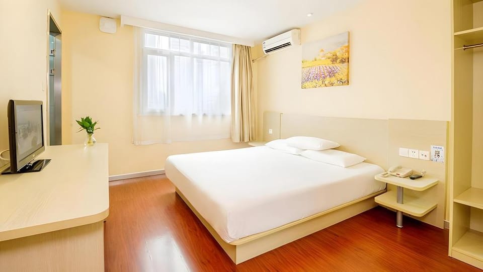 Hanting Hotel Ningbo Ocean World Baizhang East Road Hotel in Shanghai