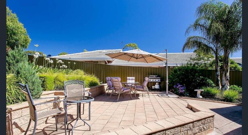 big group house Vacation rental in Adelaide