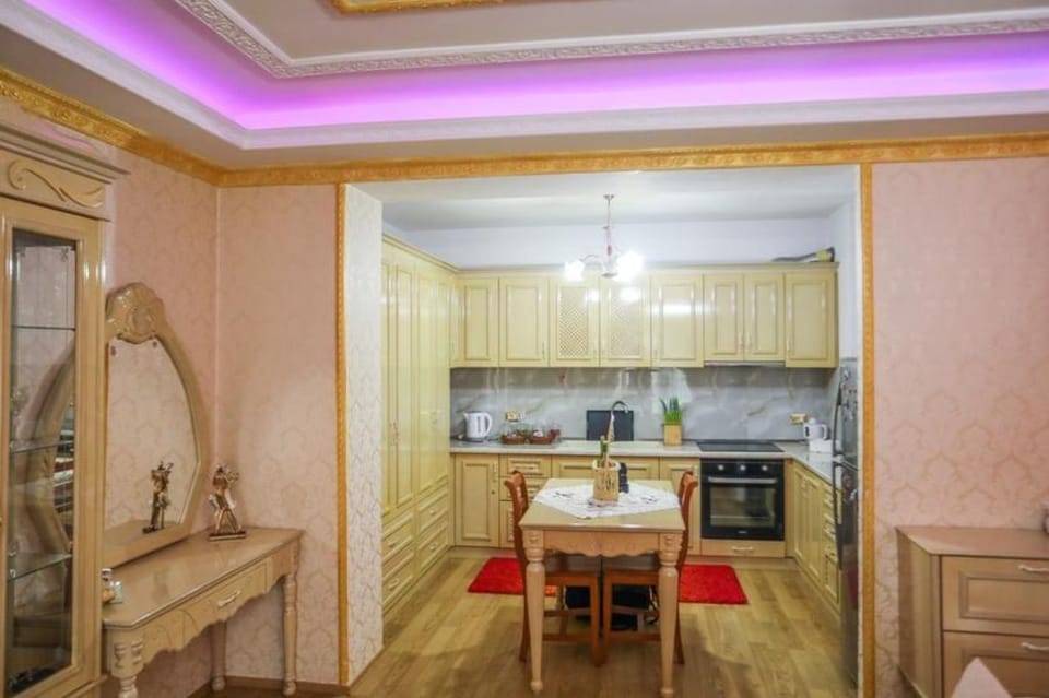 Luxurious Apartment Lake View Apartment in North Macedonia