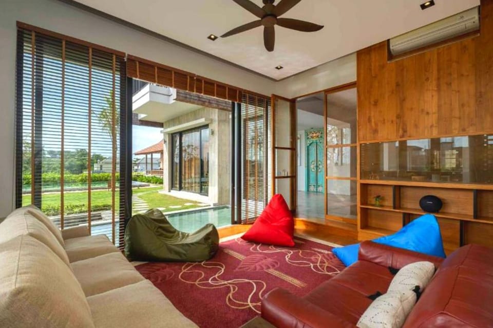 Luxury 2 BR Private Pool Villa #TZ5 Villa in North Kuta