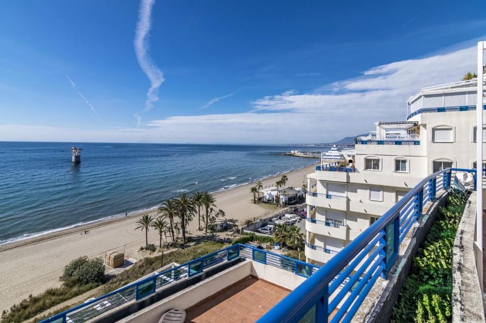 Frontal sea views penthouse 382 Apartment in Marbella