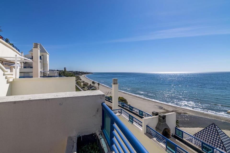 Frontal sea views penthouse 382 Apartment in Marbella