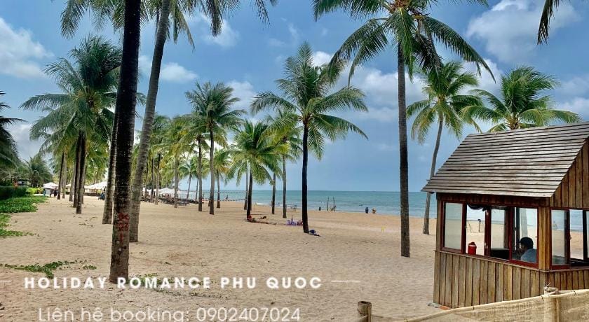 Orientally Modern Style Living Free Bike and Beach Apartment in Phu Quoc