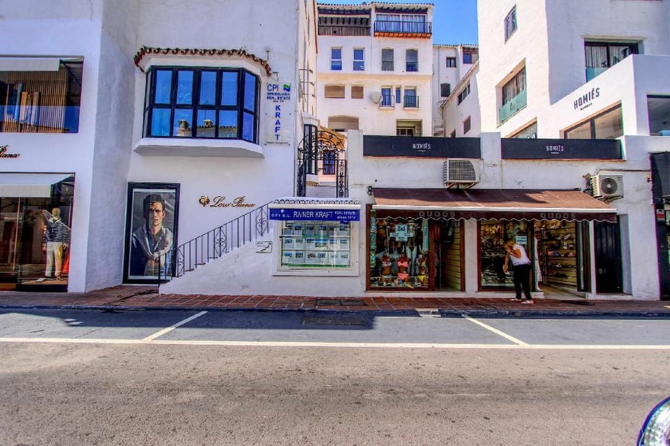 Puerto Banus 2.line Sea View parking Netflix wifi Apartment in Marbella