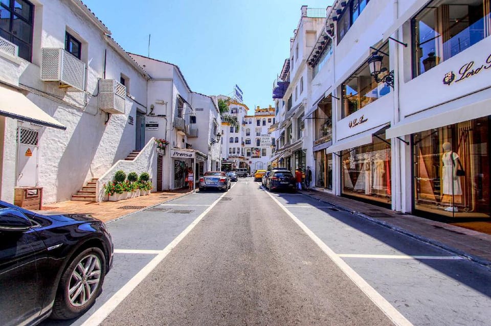 Puerto Banus 2.line Sea View parking Netflix wifi Apartment in Marbella