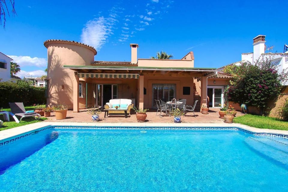 Panorama Sea View Family Villa Roof Terrace Villa in Marbella