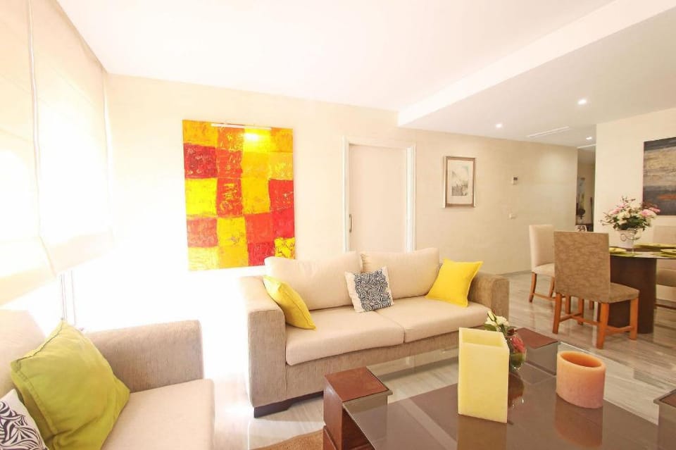Beachfront 2 flats Jacuzzi roof terrace Netflix Apartment in Marbella
