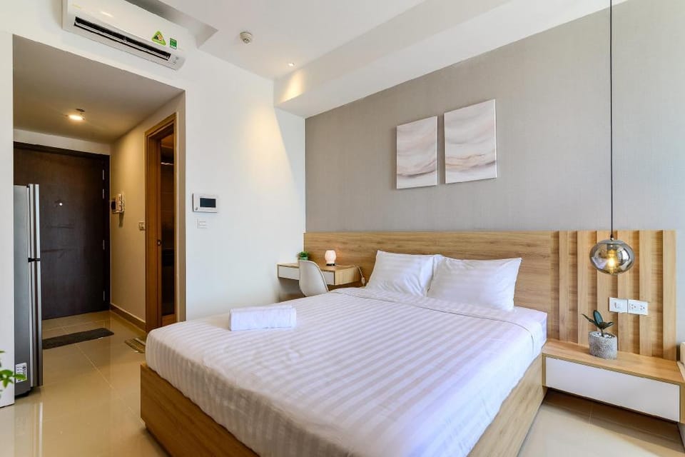 Apartment 5 Stars - High Pool Infinity - CentCity Apartment in Ho Chi Minh City