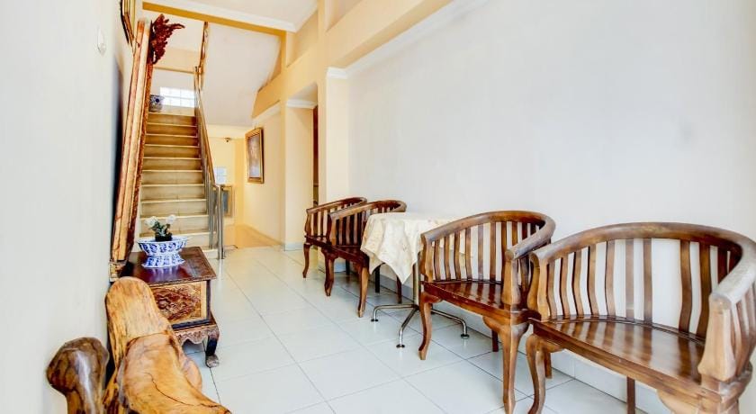 OYO Life 3606 Kost Kartini Syariah Hotel in Indonesia