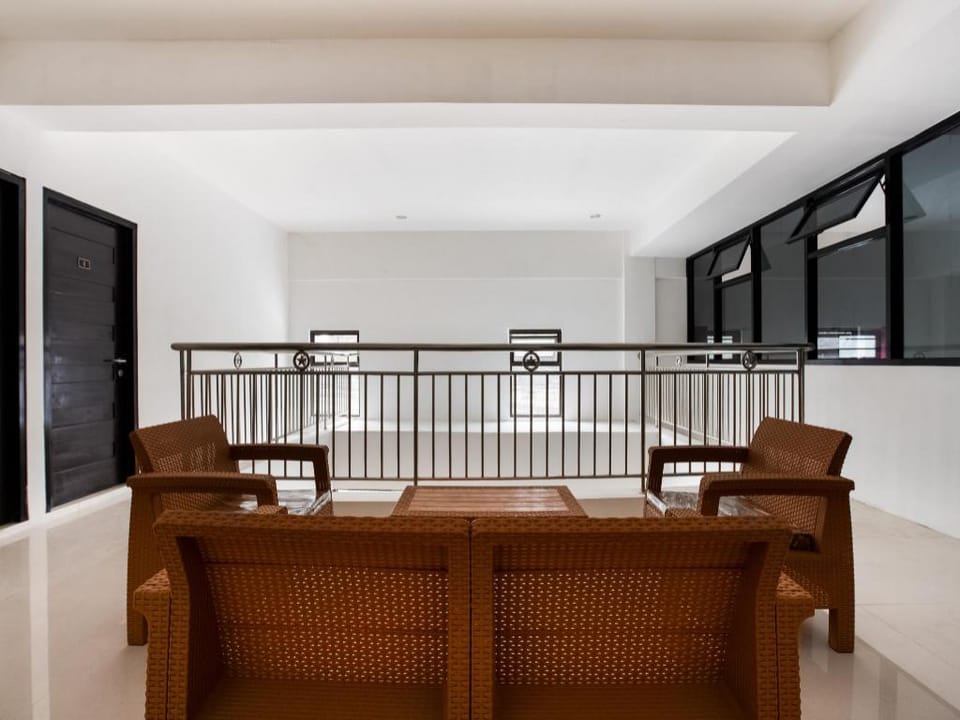 SUPER OYO 3463 Cimahi Guest House Hotel in Bandung