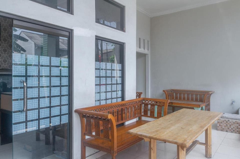 SPOT ON 3155 Penginapan Banyu Biru Syariah Hotel in Jakarta