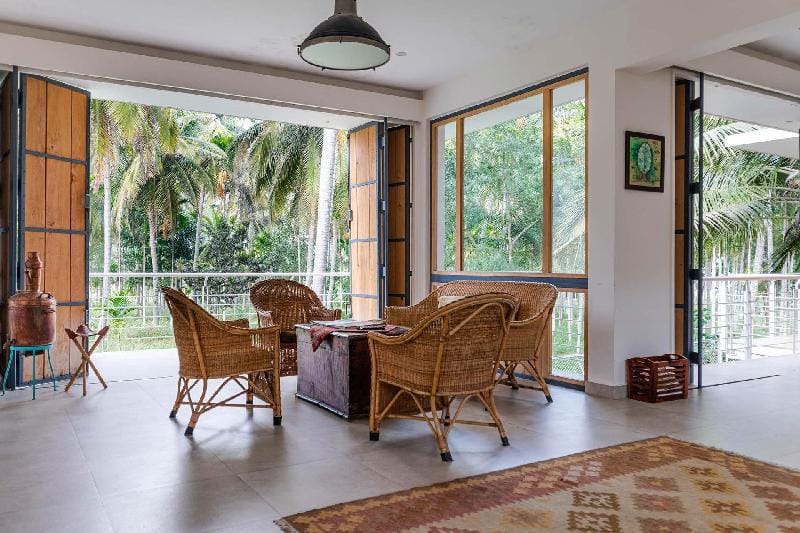 Davey's Townhouse by VEO - Part of StayVista Villa in Kerala