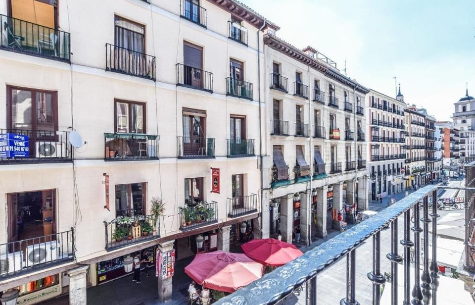 COZY STUDY PLAZA MAYOR 2 PAX Apartment in Centro