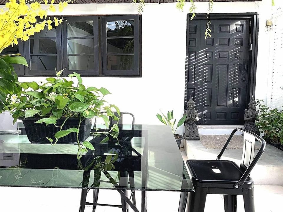 Sukhumvit Villas Apartment in Bangkok