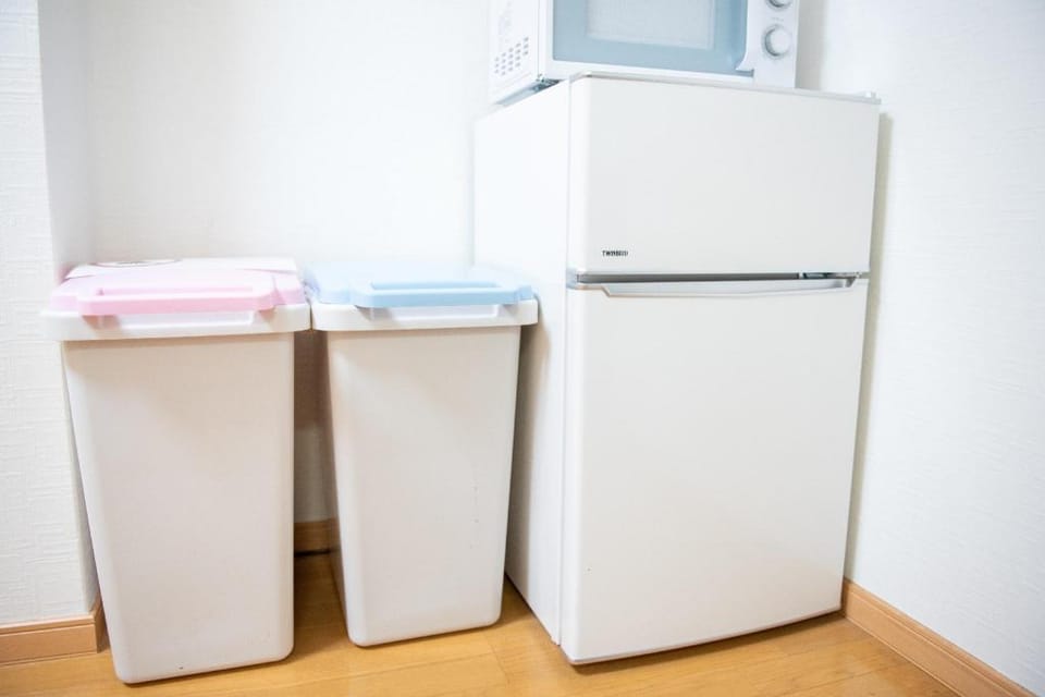 Friends & Couples, About 5 Minutes to Namba! Excellent Access to Downtown Osaka! Apartment in Osaka