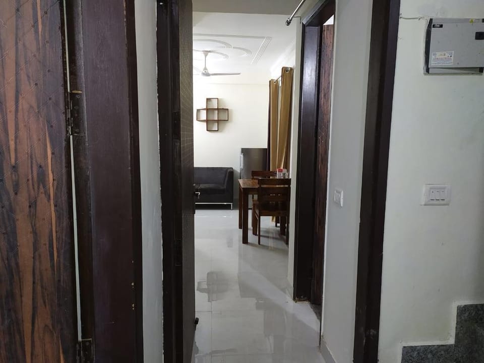 1 Bedroom Service Apartment Apartment in New Delhi