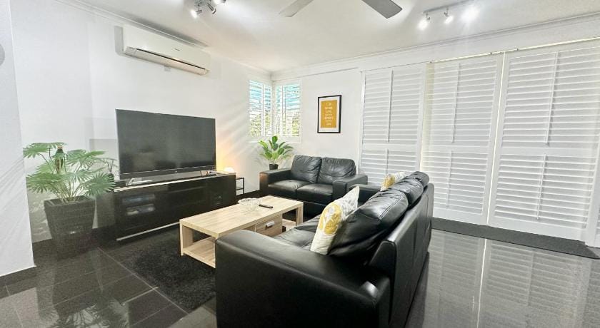 Diamond Beach Modern Terrace Apt 98 Apartment in Mermaid Beach