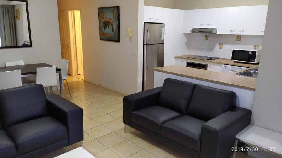 Family Poolside Paradise #233 Apartment in Mermaid Beach