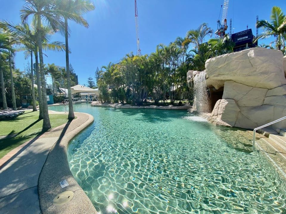 Diamond Beach Resort, Pool View, Family Fun! #129 Apartment in Mermaid Beach