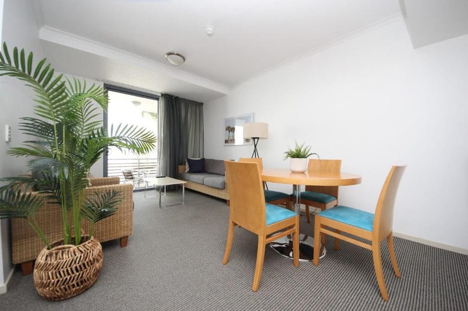 Burleigh Beach Life, Swell Resort 1.0 Apartment in Burleigh Heads