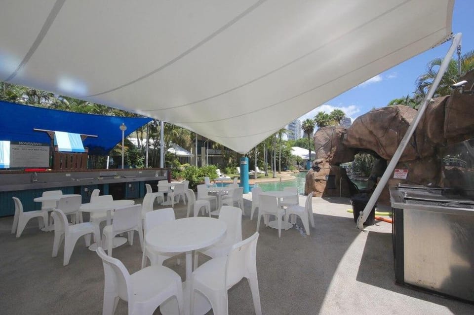 Family Getaway at Diamond Beach Broadbeach 149 Apartment in Mermaid Beach