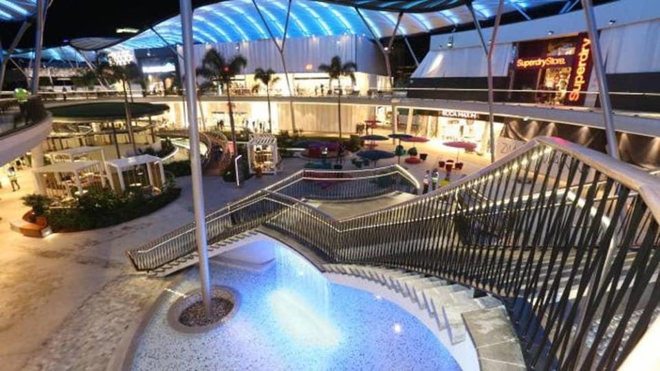 Broadbeach Spice Modern Unit, Unbeatable Location Apartment in Gold Coast