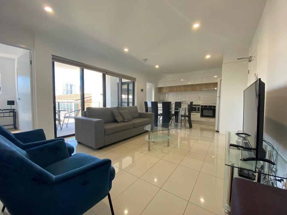Broadbeach Spice Modern Unit, Unbeatable Location Apartment in Gold Coast