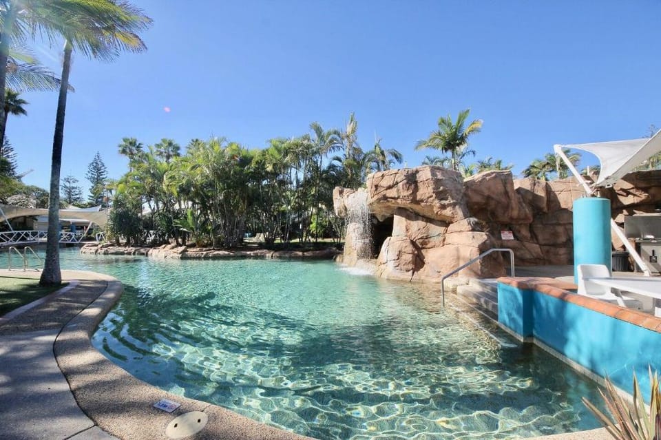 Diamond Beach Resort Beachside  # 118 Apartment in Mermaid Beach