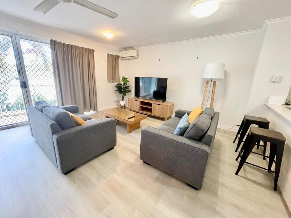 Large beachside Apartment Diamond Beach Resort 101 Apartment in Mermaid Beach