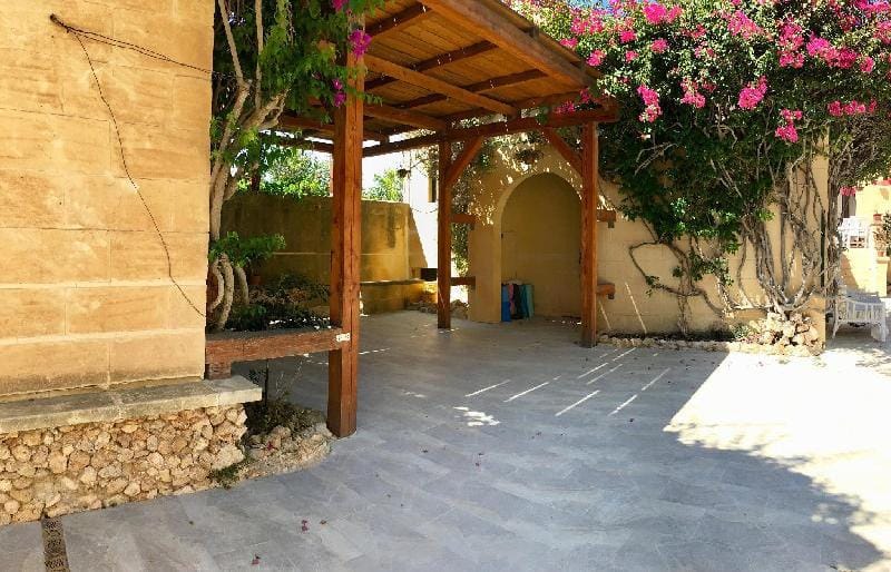 Villa Ibo Private Double - terrace + shared Pool Villa in Malta