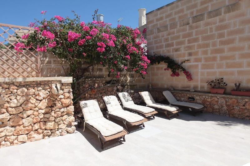 Villa Ibo Private Double - terrace + shared Pool Villa in Malta
