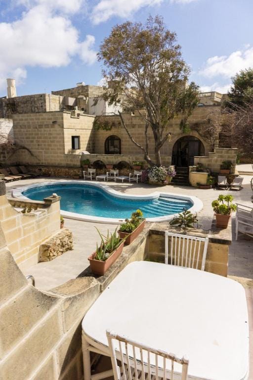 Villa Ibo Private Triple with Shared Pool Villa in Malta