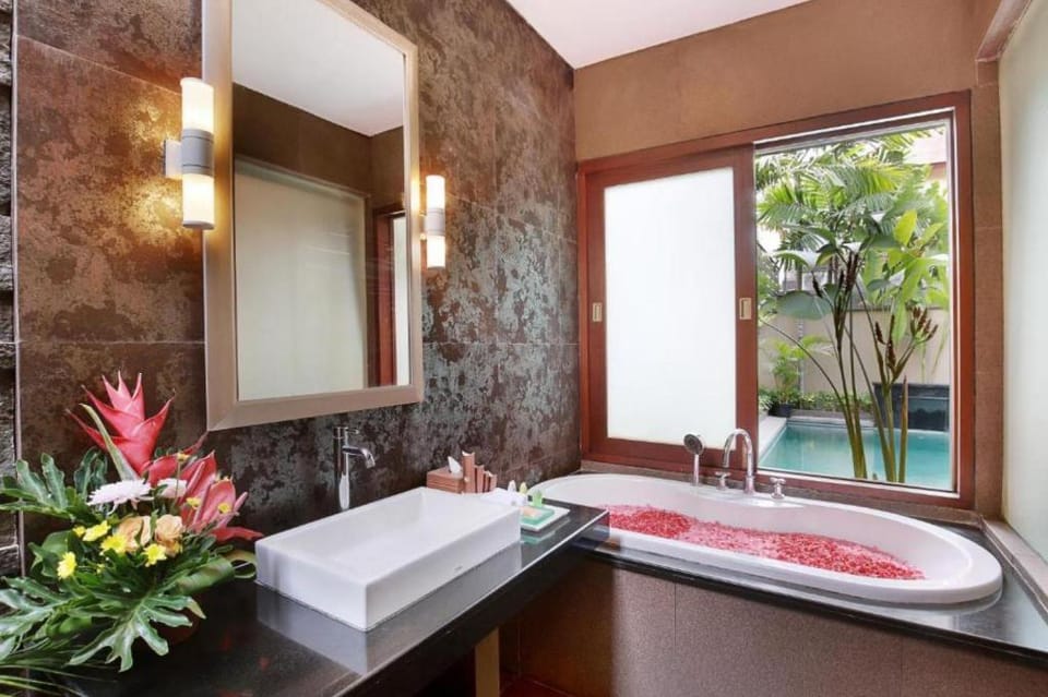 Luxury 1 BR Private Pool Villa #Z6 Villa in Kuta