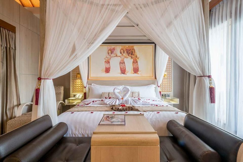 Stunning 1 BR Deluxe Premium #Z164 Villa in Sukawati