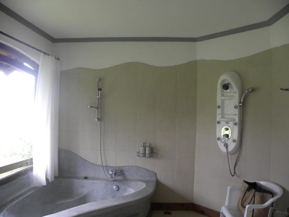 Luxury 1 Br Family Room #Z154 Vacation rental in Tampaksiring
