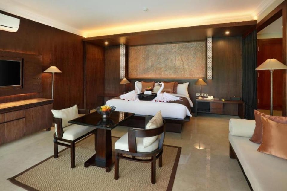 Stunning 1 BR Suite Pool Aces #Z148 Villa in Ubud