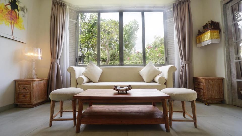Luxury 3 BR Private  Pool Villa at Jimbaran #LZ11 Villa in Kuta Selatan
