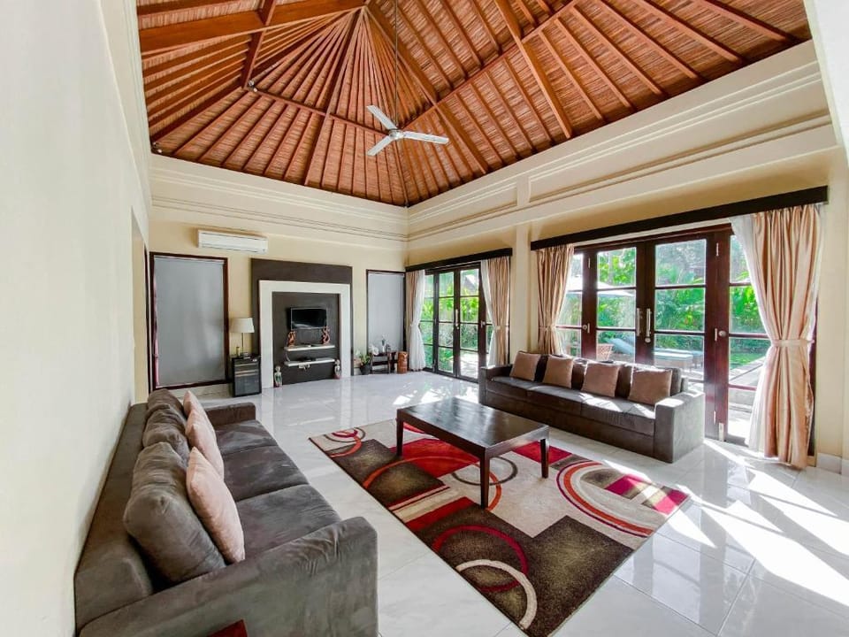 Luxury  2 BR Private Pool Villa #PZ7 Villa in North Kuta