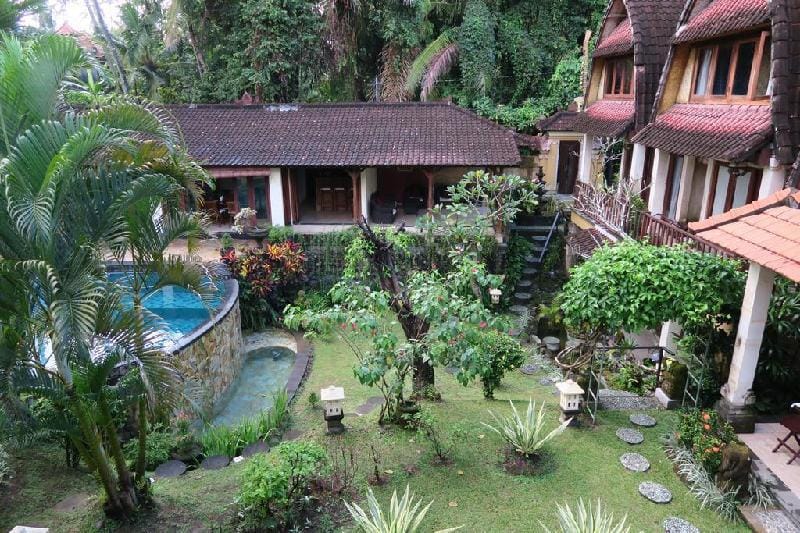  Stunning Superior Room + Breakfast  Villa in Sukawati