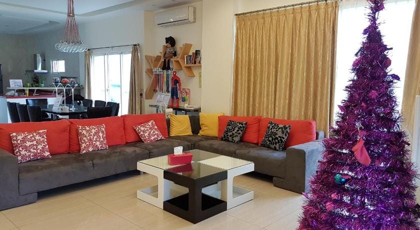 super cheap Homestay Bed and Breakfast in Taiwan, Province of China