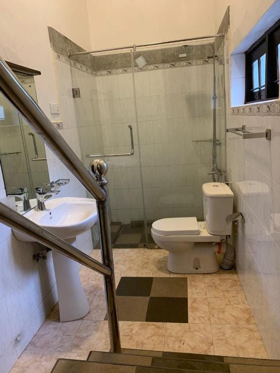 Villa 39B is a spacious four bed room house Villa in Western Province