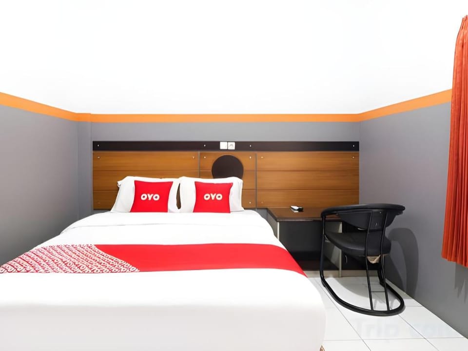 RedDoorz @ Merdeka Street Garut Hotel in West Java