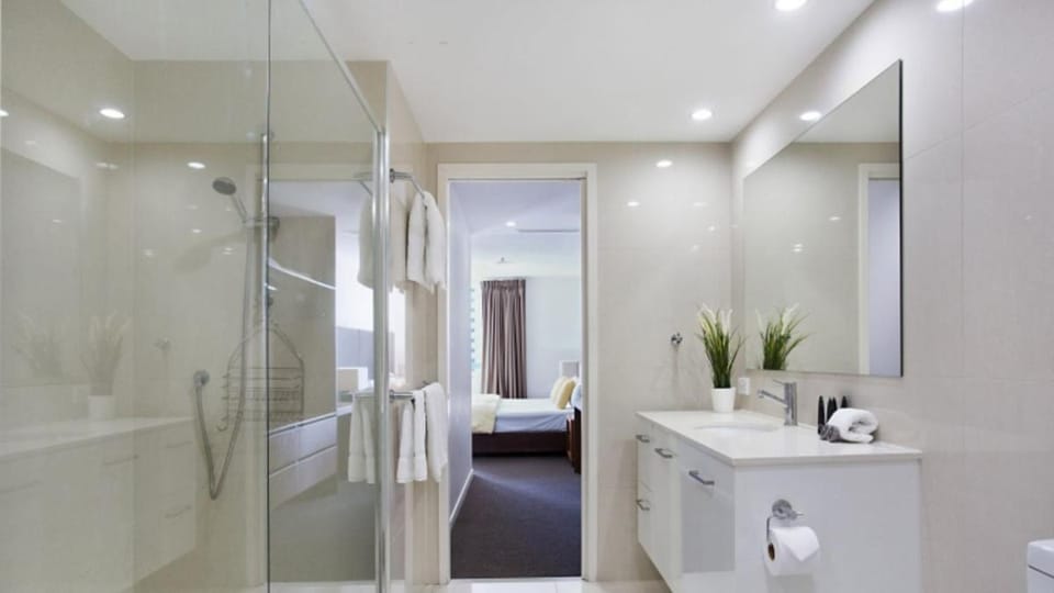 Paradise Centre Apartments managed by Gchs Apartment in Surfers Paradise