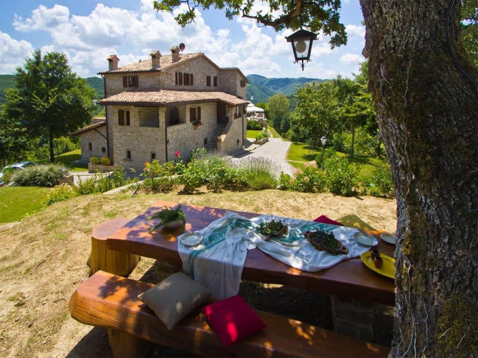 Belvilla by OYO La Rocca Autunno Hotel in Umbria