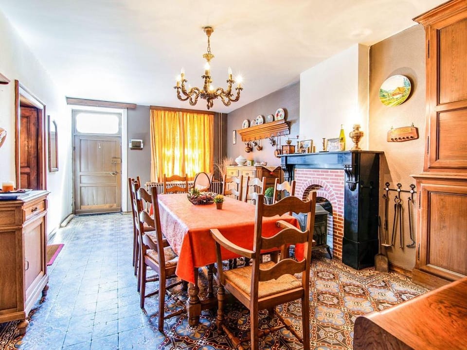 Plush Holiday Home in Matagne-La-Petite with Private Garden Vacation rental in Wallonia, Belgium