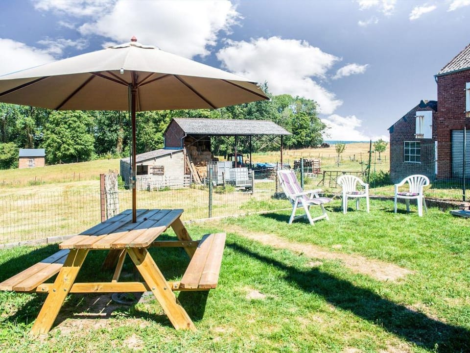 Plush Holiday Home in Matagne-La-Petite with Private Garden Vacation rental in Wallonia, Belgium