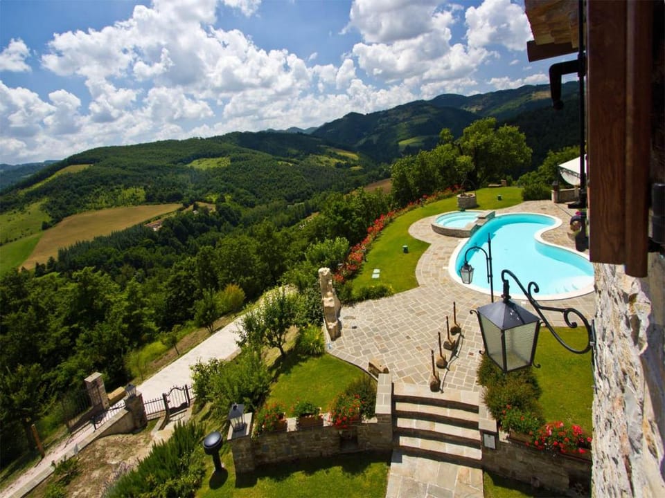 Belvilla by OYO La Rocca Estate Hotel in Umbria