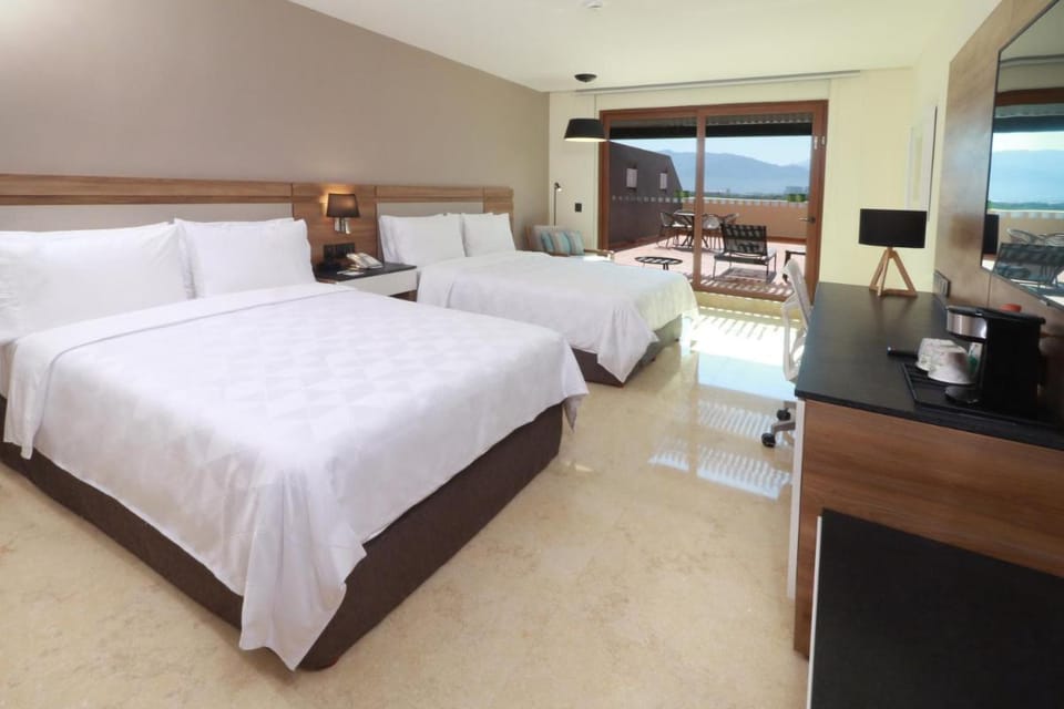 Holiday Inn & Suites Puerto Vallarta Marina & Golf By IHG Hotel in Puerto Vallarta