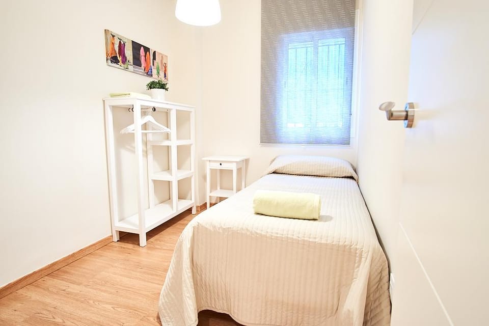 Apartamento en calle Resolana Apartment in Seville